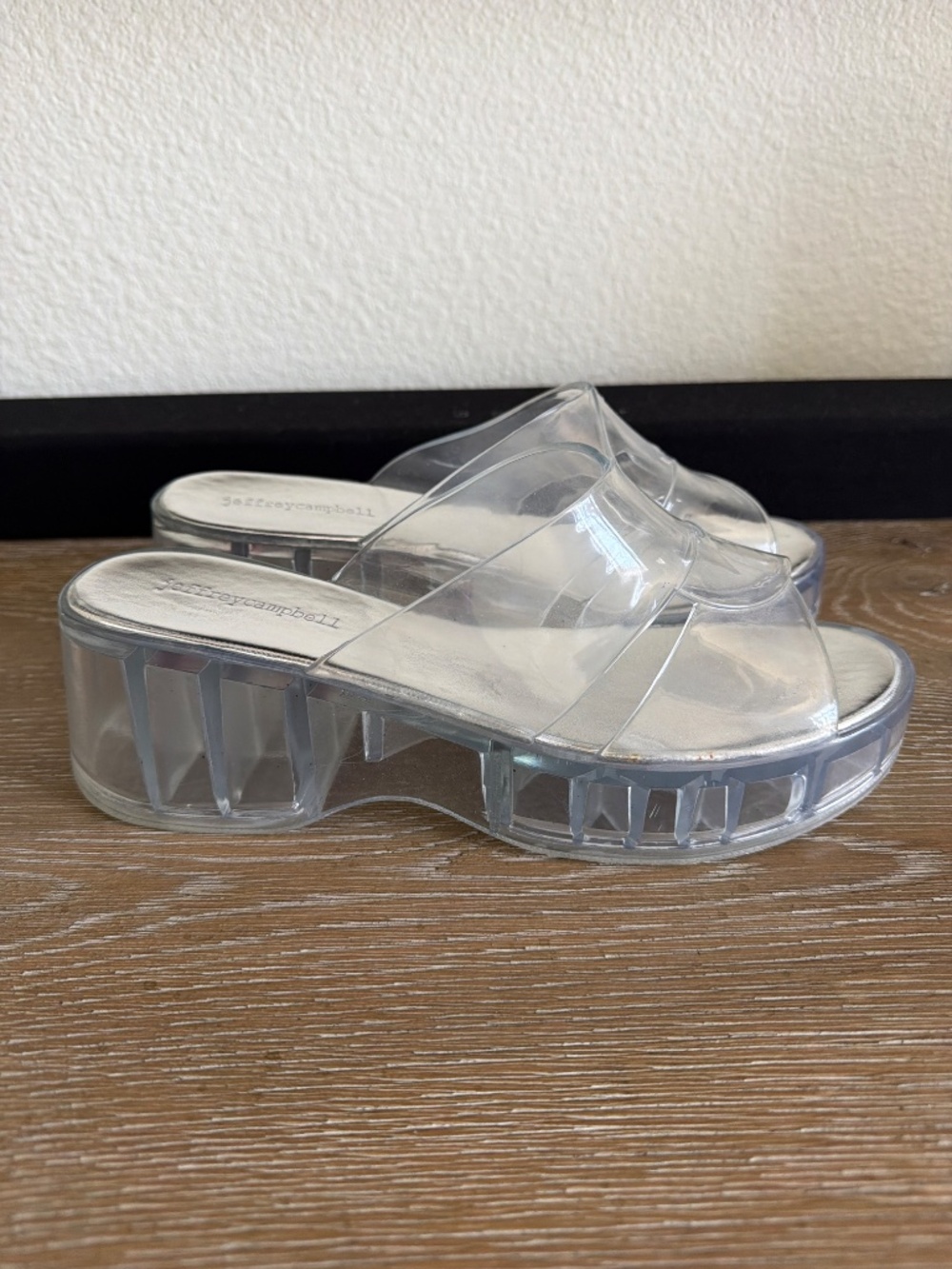 Jeffrey Campbell clear slides size 9 - Picture 5 of 9